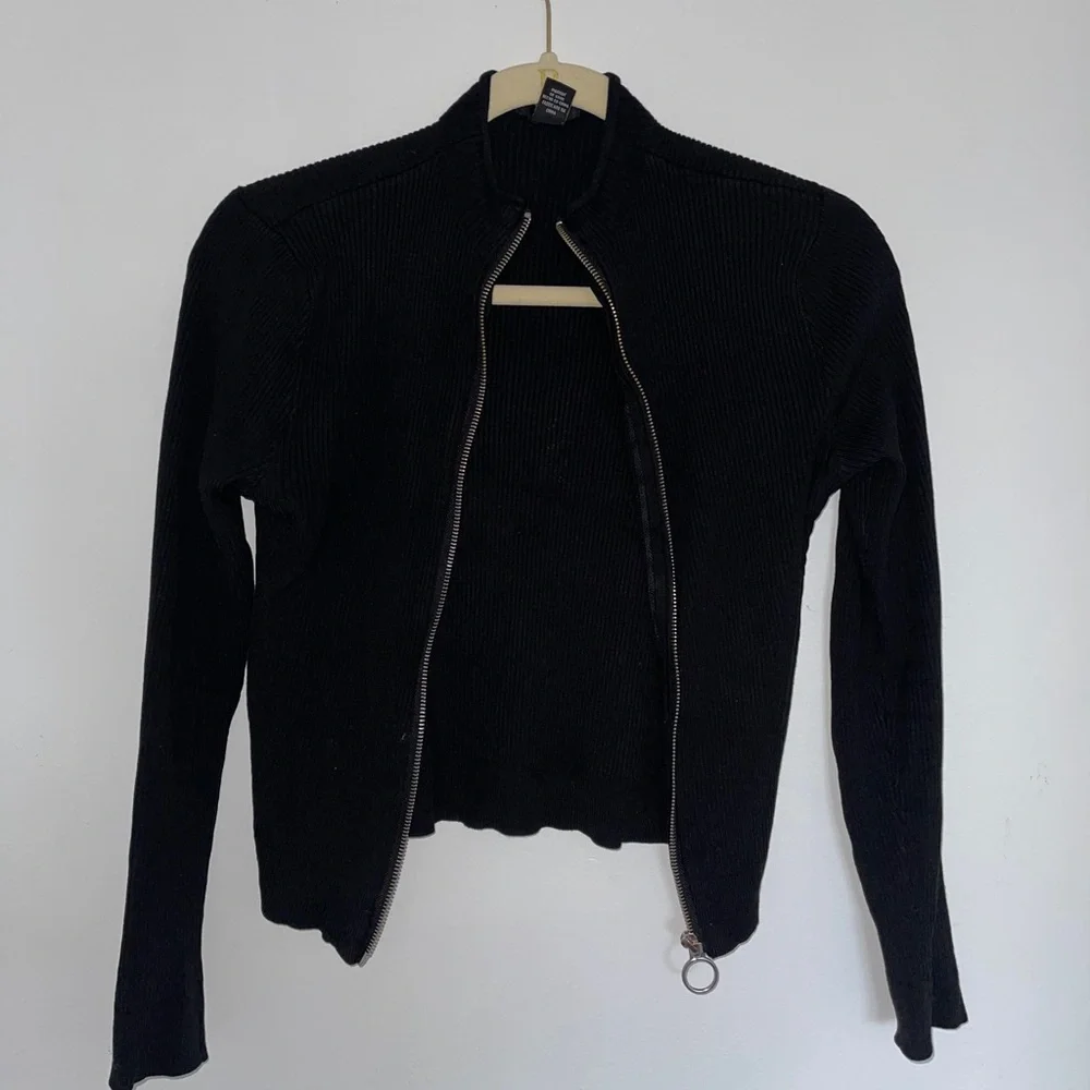 Zip Up Ribbed Sweater - Picture 3 of 4